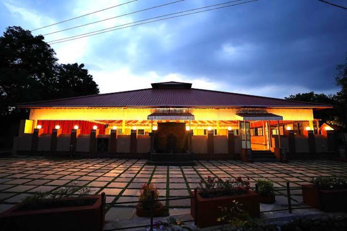 Village Trails Resort Hyderabad Exteriör bild